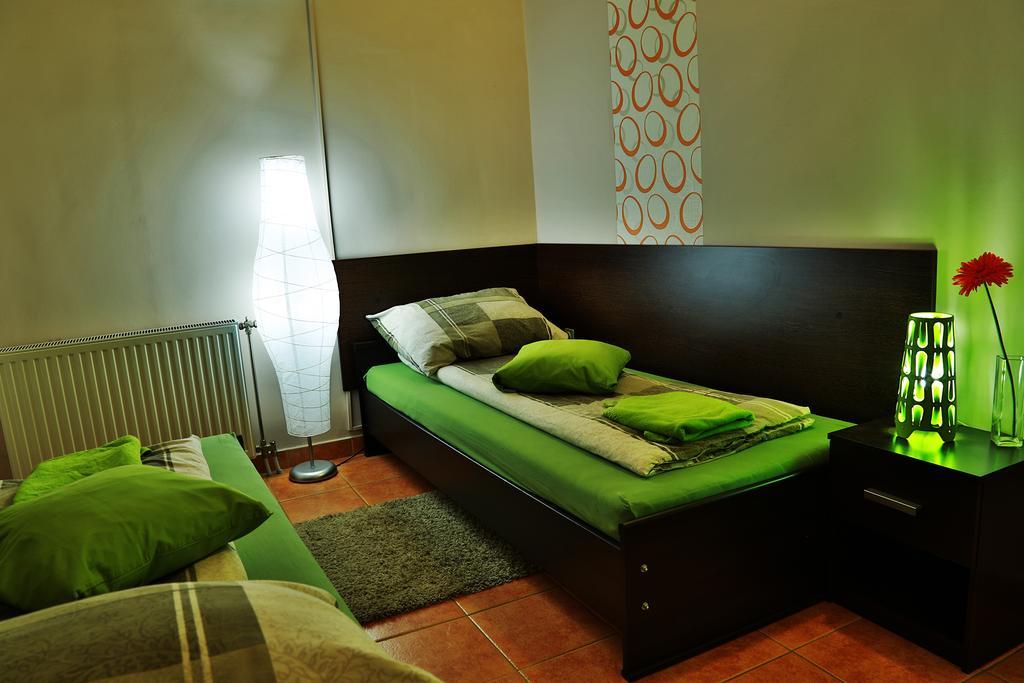 Aranyhid Vendeghaz Hotel Makó Kamer foto