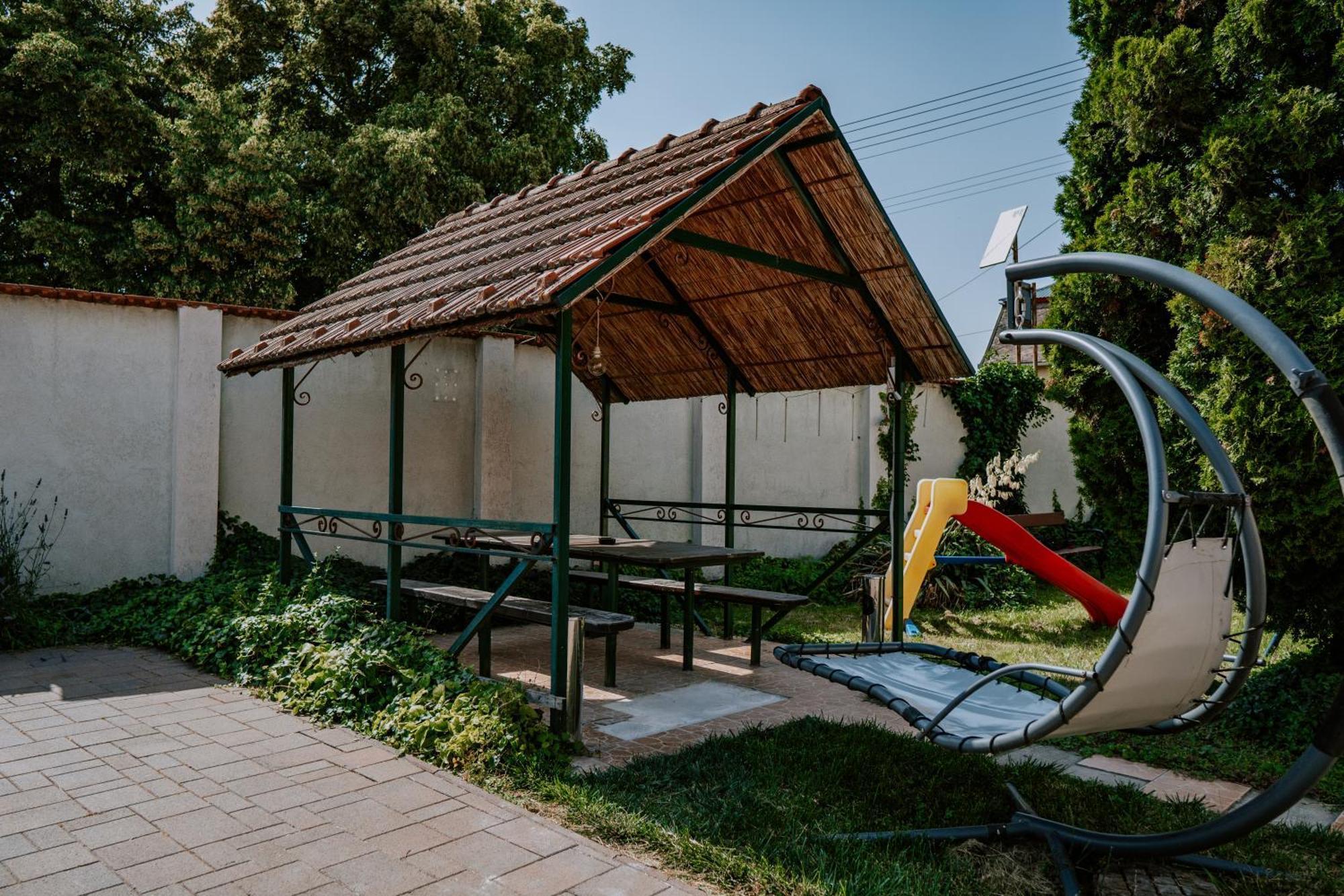 Aranyhid Vendeghaz Hotel Makó Buitenkant foto