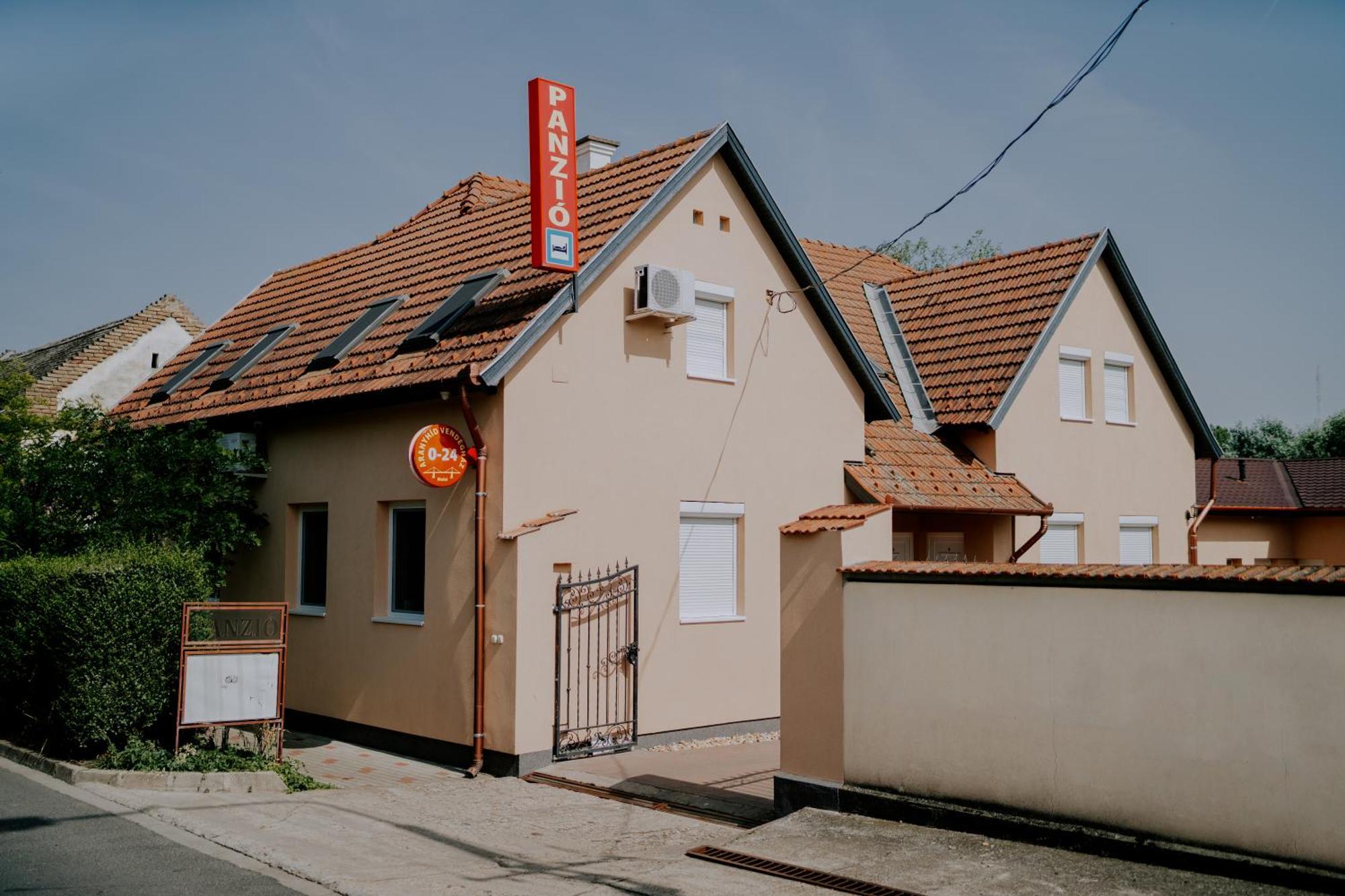 Aranyhid Vendeghaz Hotel Makó Buitenkant foto