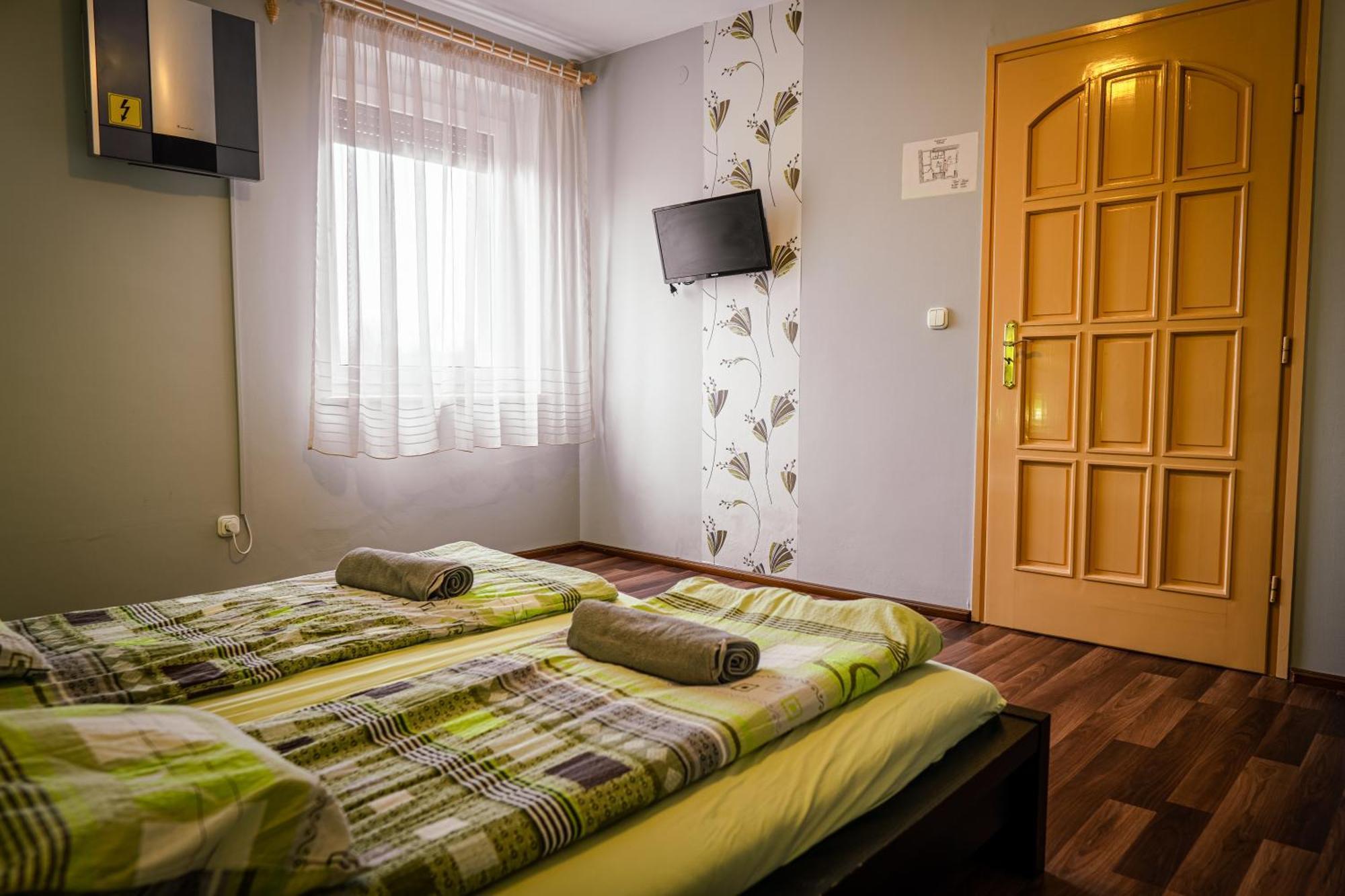Aranyhid Vendeghaz Hotel Makó Buitenkant foto