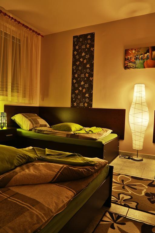 Aranyhid Vendeghaz Hotel Makó Kamer foto