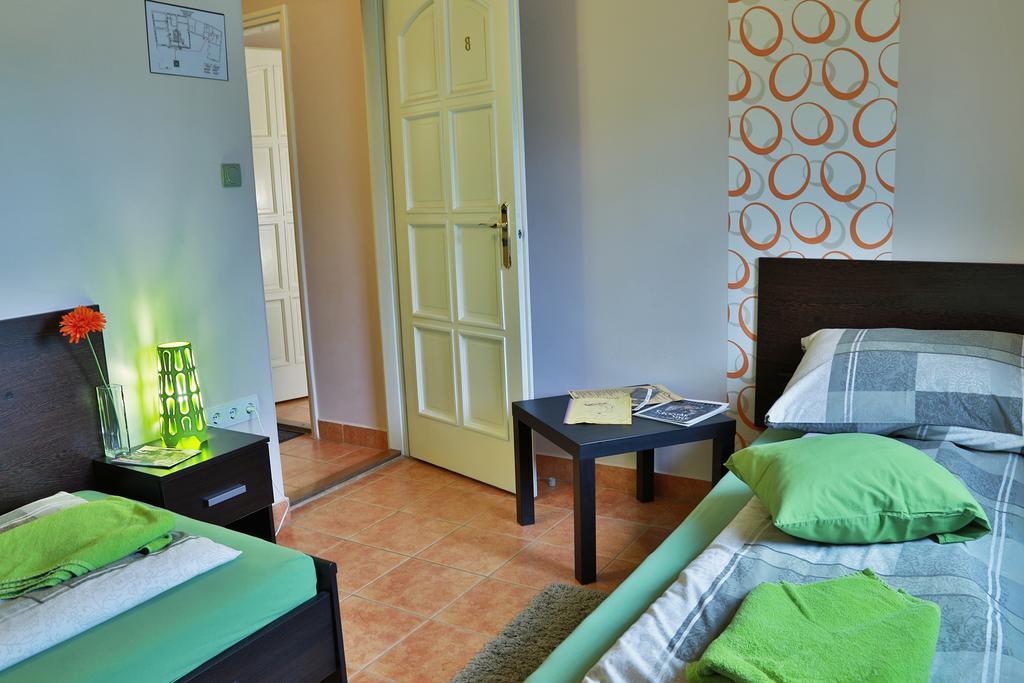 Aranyhid Vendeghaz Hotel Makó Kamer foto